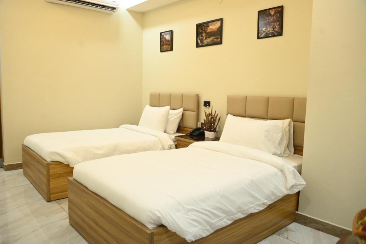 Hotel Pearl Inn Karachi Exteriör bild