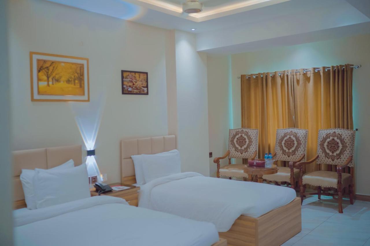 Hotel Pearl Inn Karachi Exteriör bild