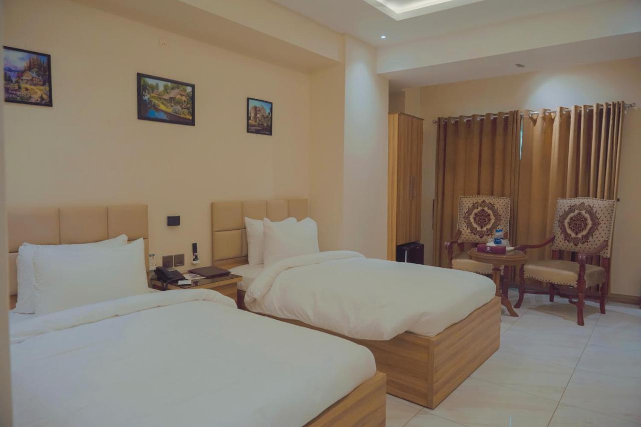 Hotel Pearl Inn Karachi Exteriör bild